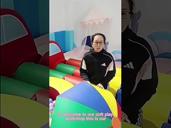 Trò chơi mềm trắng Thiết bị trong nhà Trang trại Thả nhà ầm ĩ và hàng rào