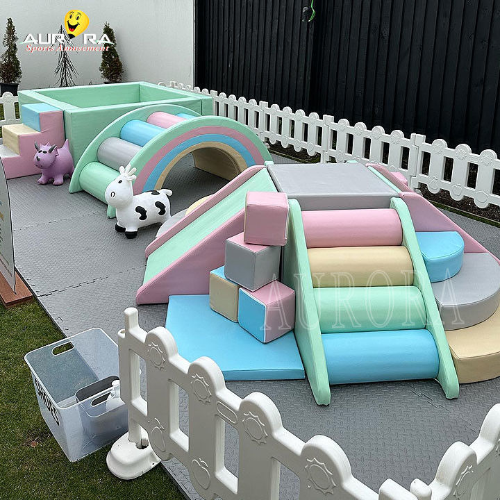 Đồ chơi mềm trẻ em Pastel Bảng leo núi cho bữa tiệc Cho thuê thiết bị chơi mềm tùy chỉnh