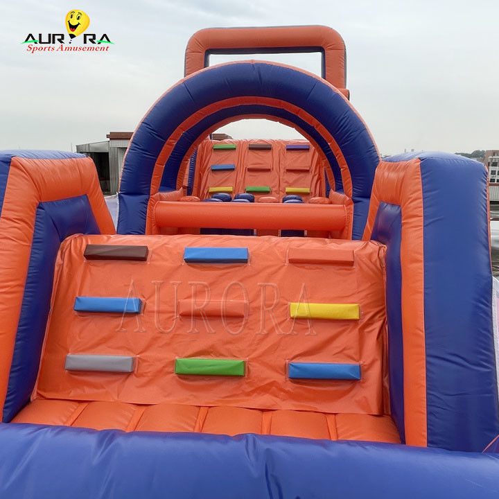 PVC ngoài trời Đường đua chướng ngại vật nổi bật Ngôi nhà nhảy không độc hại Màu xanh đỏ