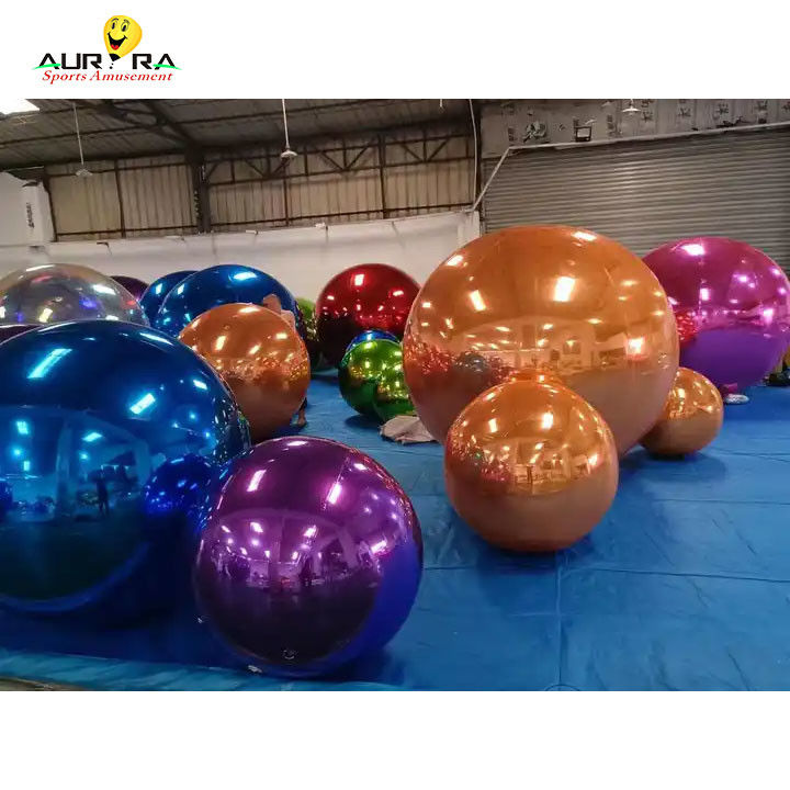 Customized Giant Inflatable Mirror Ball PVC For Decoration Party Đỏ xanh vàng