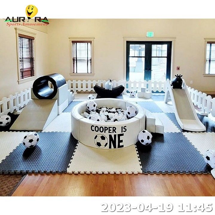 Trẻ em Party sân chơi lớn với slide trong nhà thiết bị chơi mềm để bán