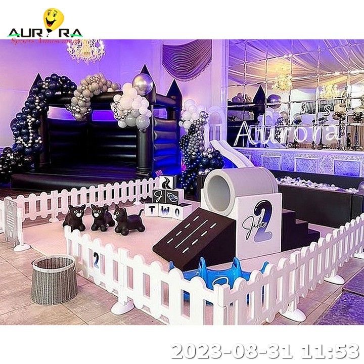 Thiết bị chơi mềm bơm không thấm nước Khu vực chơi trong nhà Trung tâm chăm sóc trẻ em Đen trắng