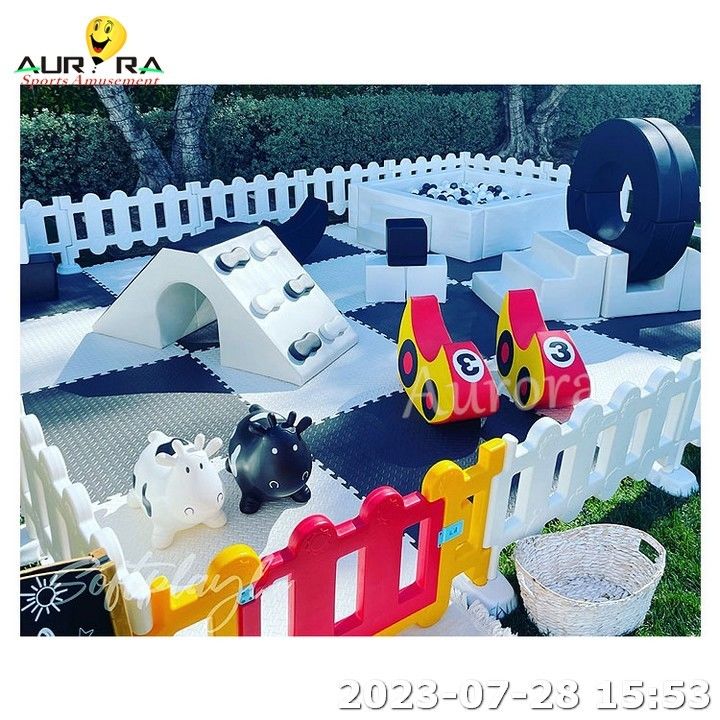 Thiết bị chơi mềm bơm không thấm nước Khu vực chơi trong nhà Trung tâm chăm sóc trẻ em Đen trắng
