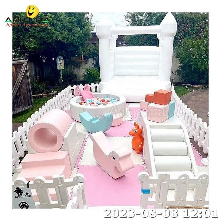 Bộ đồ chơi mềm cho trẻ em Thiết bị chơi mềm dành cho trẻ em Bể bơi bóng Merry Go Round Màu hồng