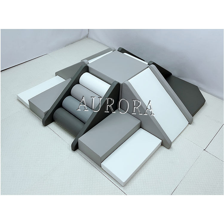 Khu vực chơi mềm trẻ em Xám và trắng Thiết bị chơi mềm Tiệc chơi trò chơi cho bữa tiệc